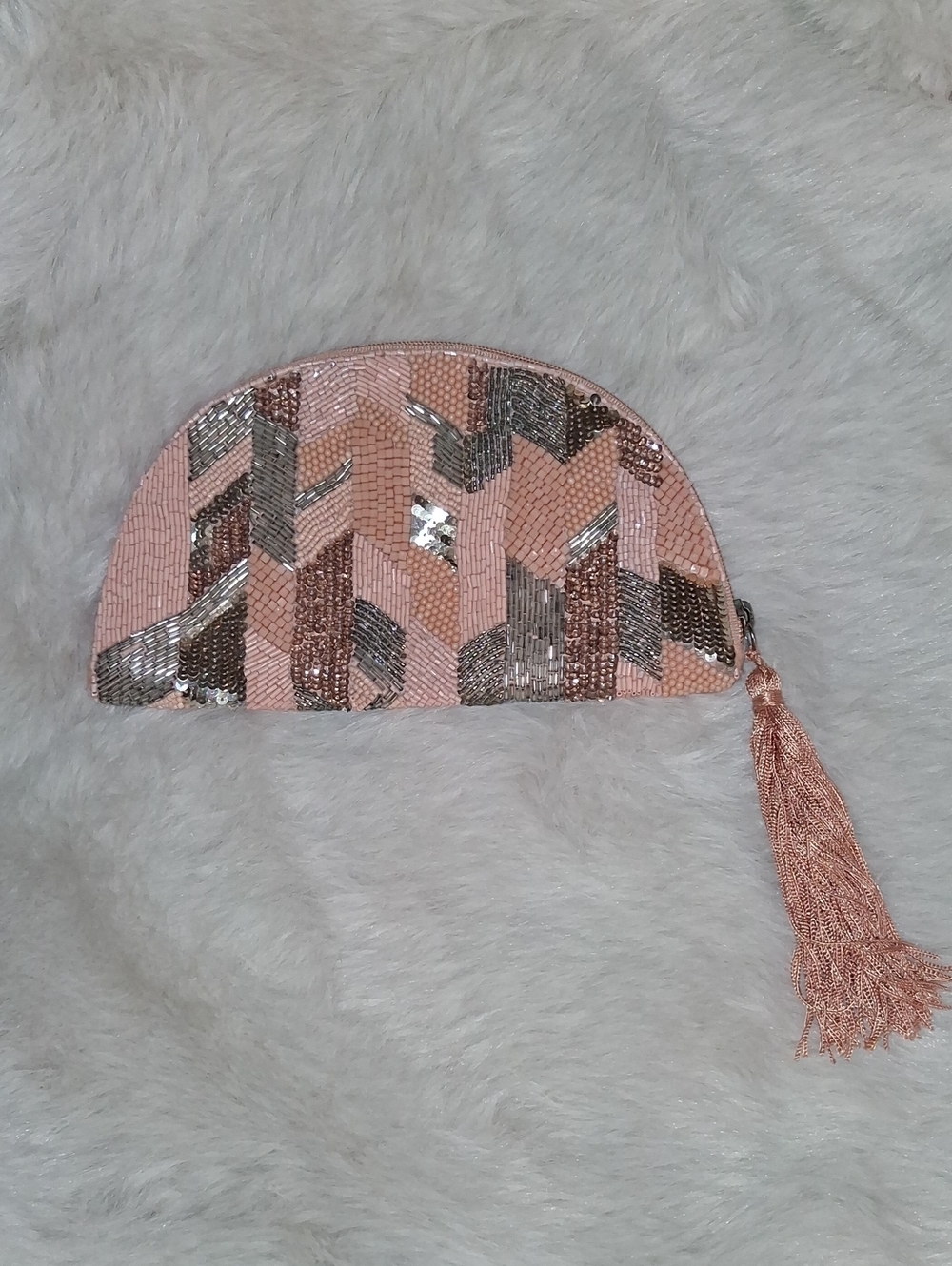 Antik Kraft Pink Beaded Sequin Tassel Clutch